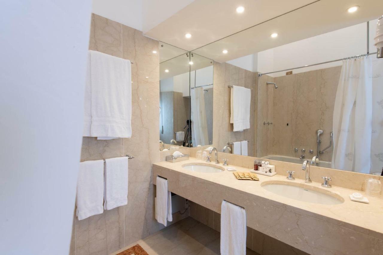 Quadruple Room,906460597:JPEG